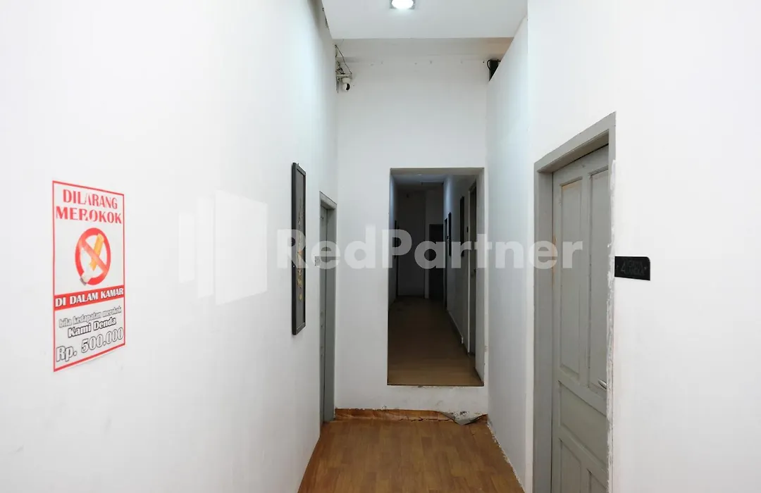 Griya Aneka Malioboro Yogyakarta Mitra RedDoorz-1